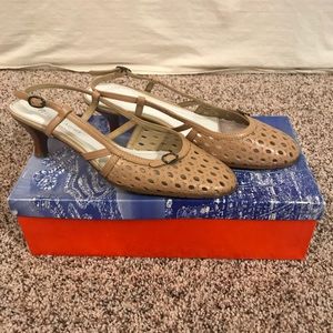 Vintage Etienne Aigner Sandal